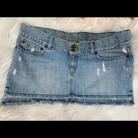 Abercrombie & Fitch Dresses & Skirts - Abercrombie Fitch destroyed light Denim skirt 10